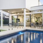 How can Malaysian doors and windows contribute to energy conservation and environmental protection? The perfect combination of cooling and reducing energy consumption